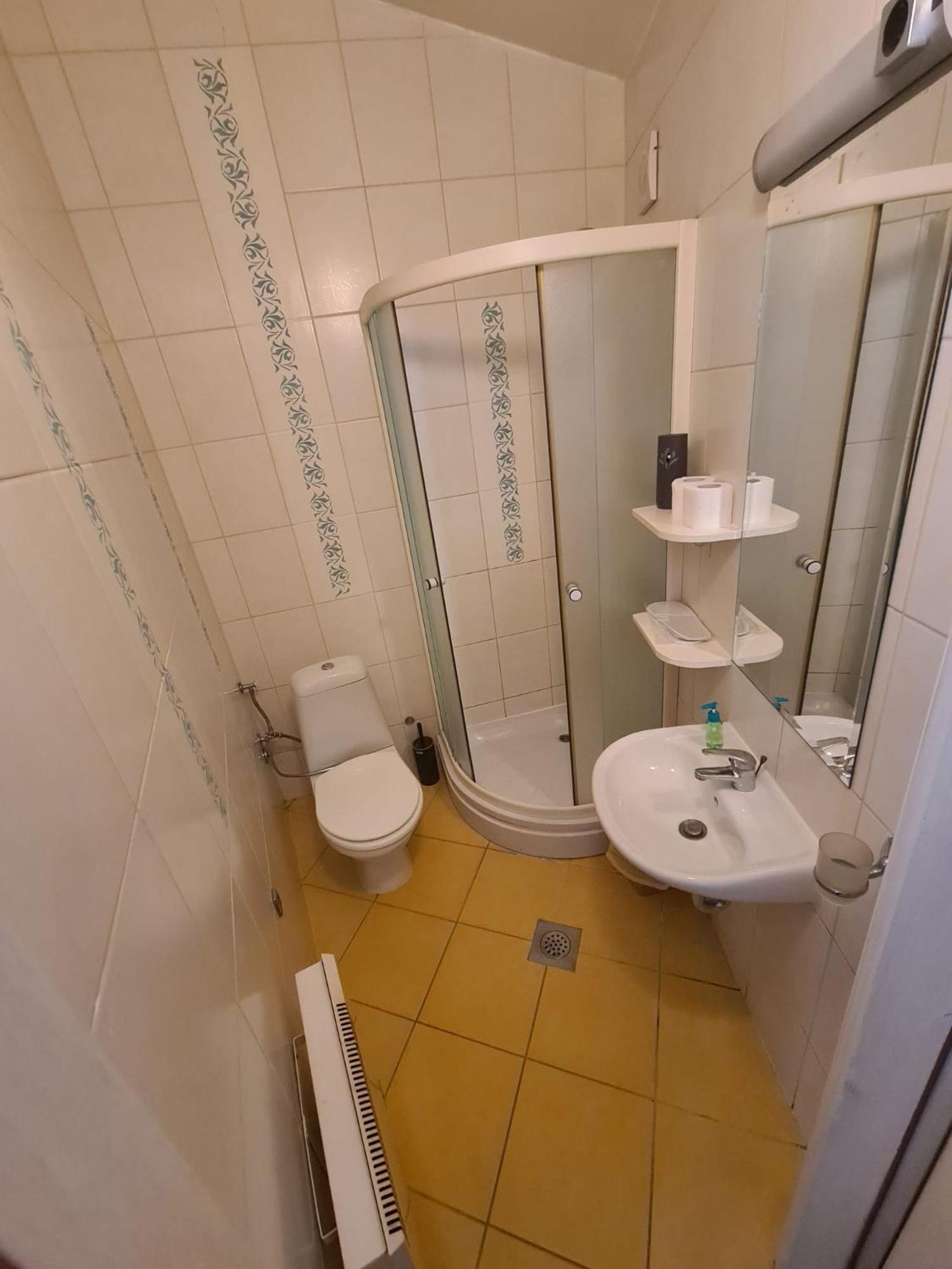 Guesthouse Nia Deluxe サラエヴォ エクステリア 写真