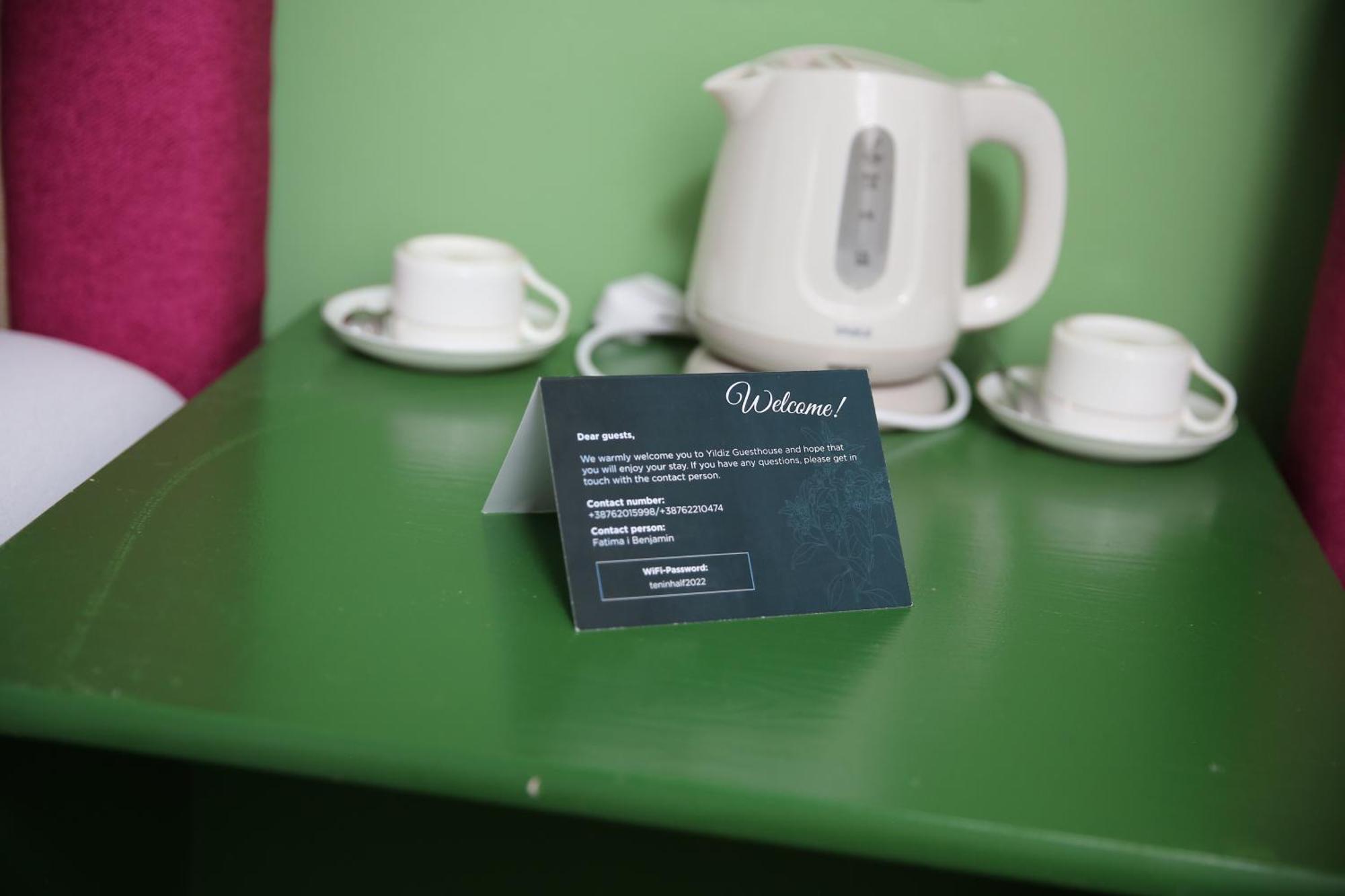 Guesthouse Nia Deluxe サラエヴォ エクステリア 写真