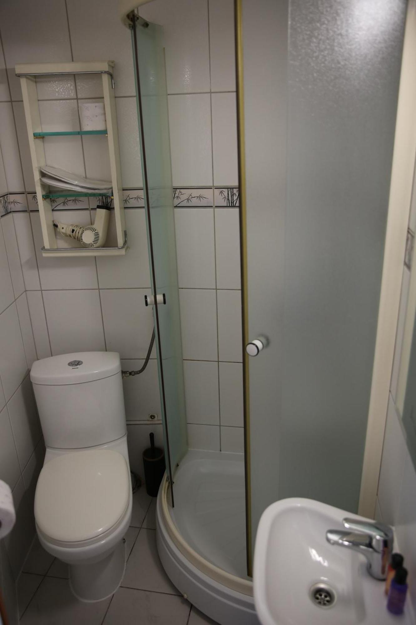 Guesthouse Nia Deluxe サラエヴォ エクステリア 写真