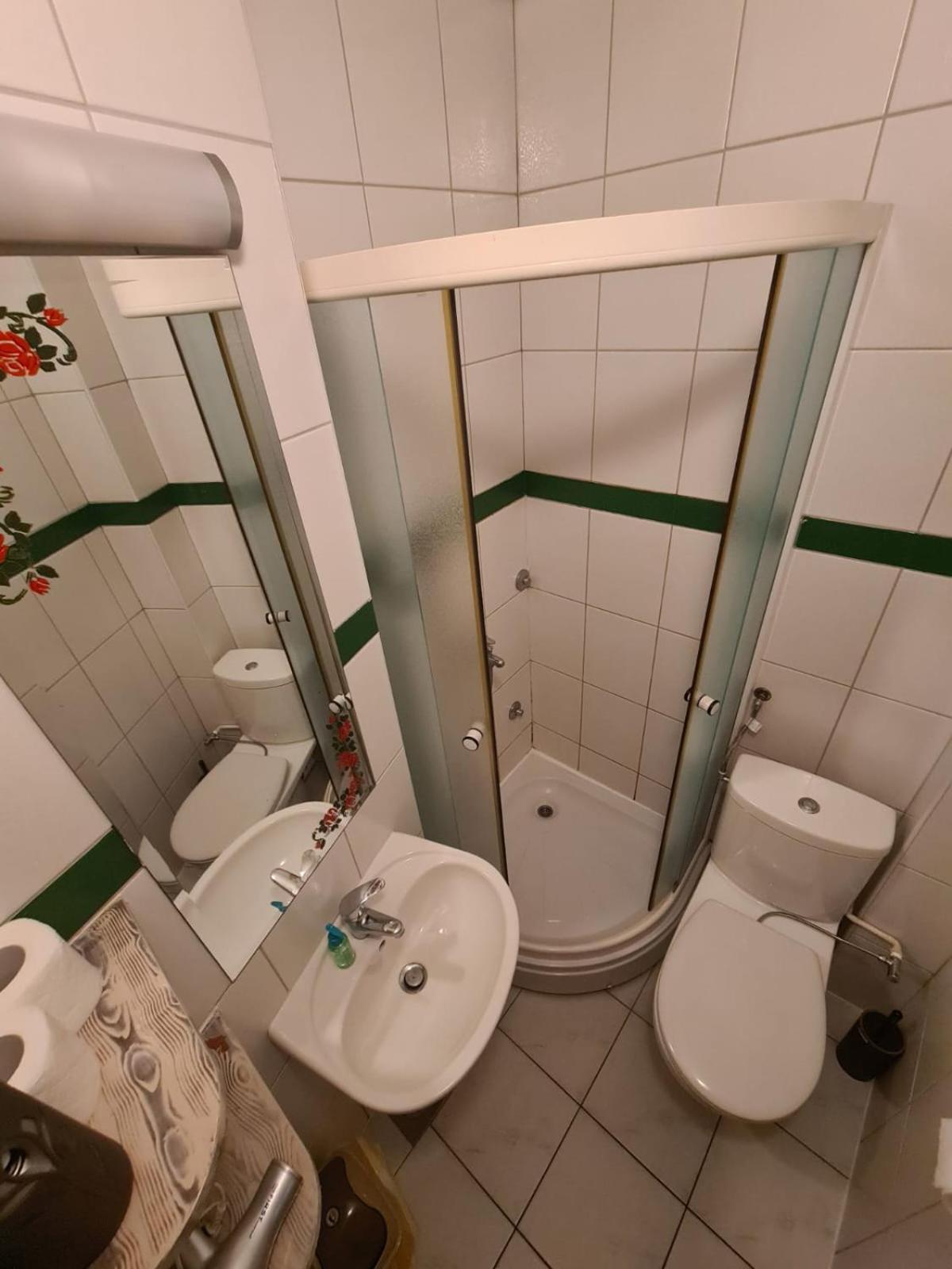 Guesthouse Nia Deluxe サラエヴォ 部屋 写真